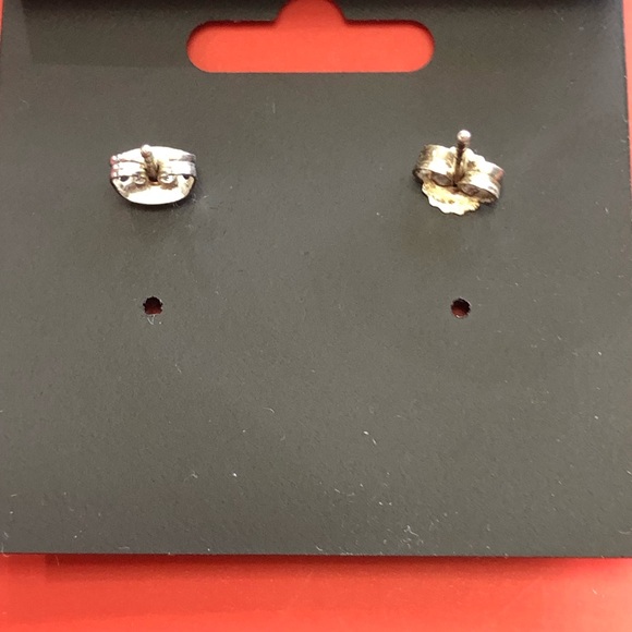 925 Sterling Silver stud earring - Picture 4 of 4